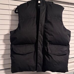 Zara Men's Black Puffer Vest